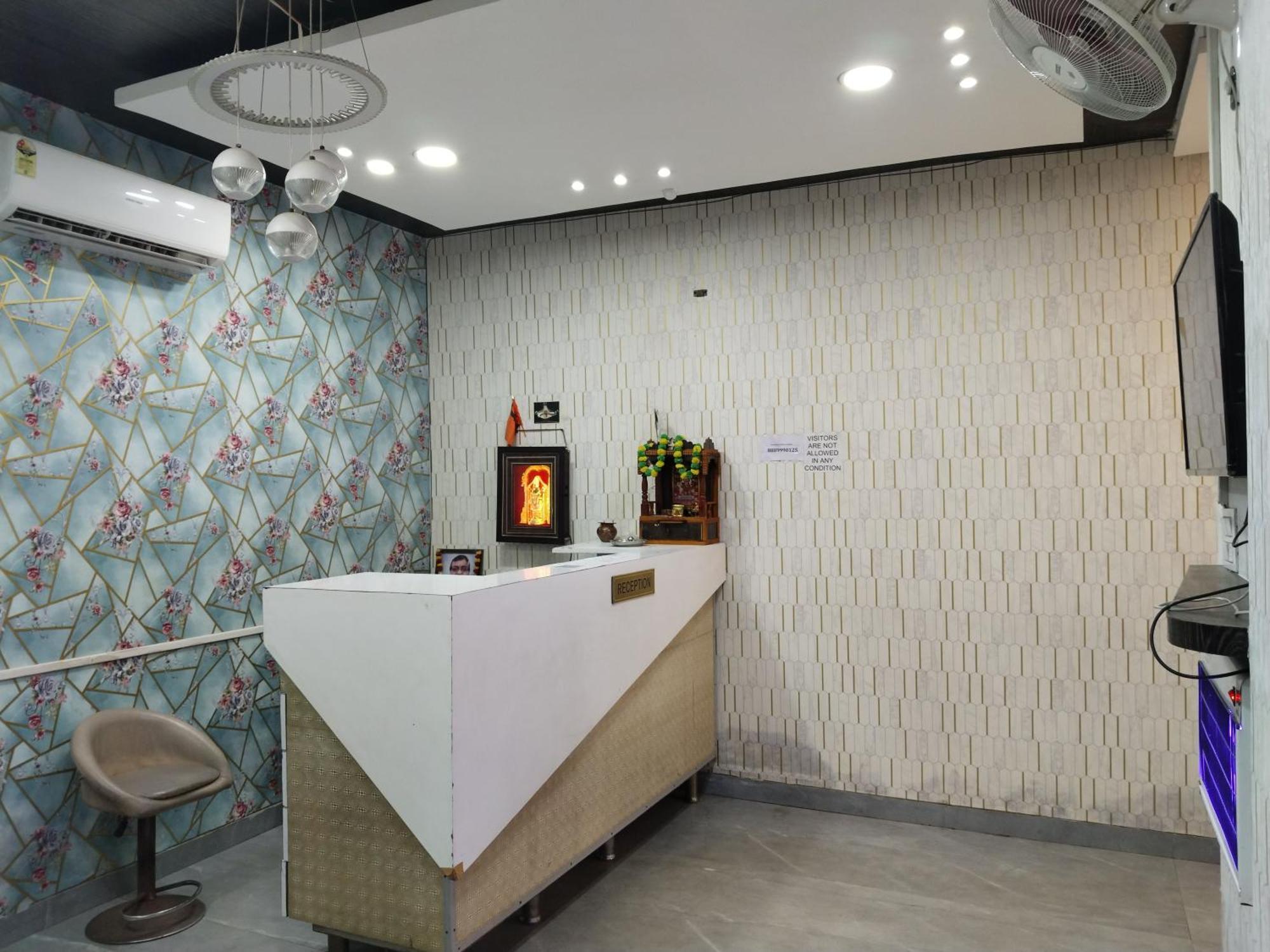 Hotel Shiv Chhaya Индор Екстериор снимка