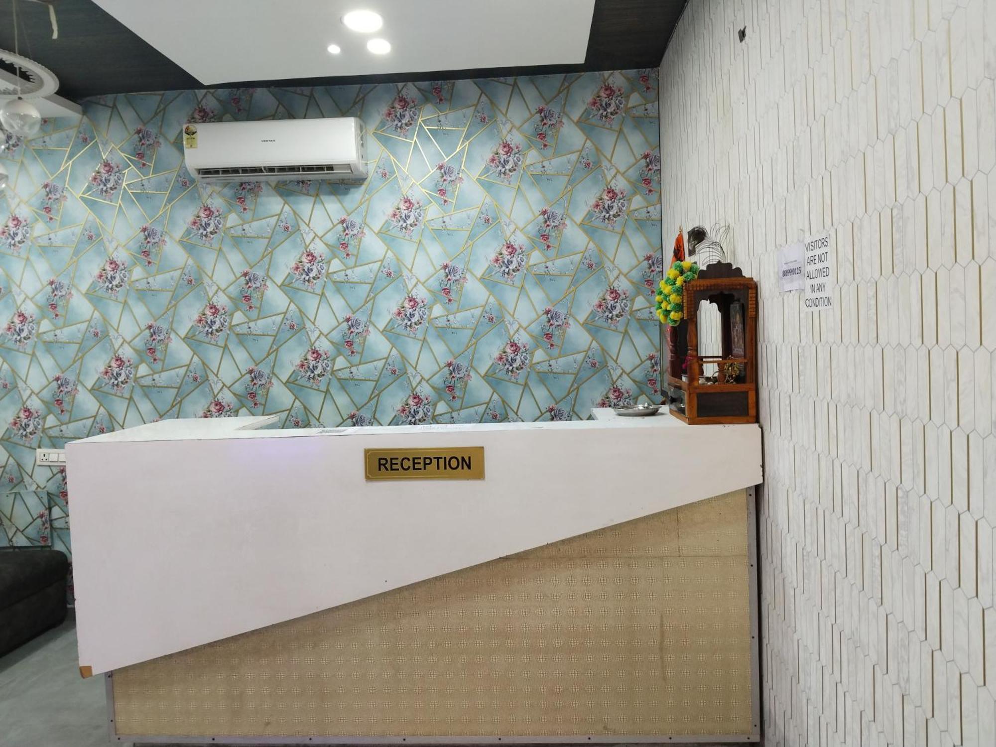 Hotel Shiv Chhaya Индор Екстериор снимка